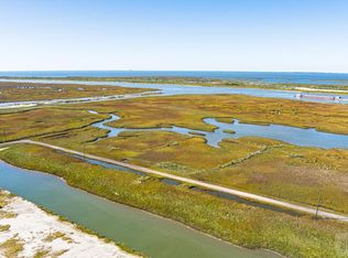 1106 Egret Poin, Pt Bolivar, TX 77650