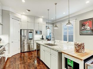 352 W 26th St, Houston, TX 77008