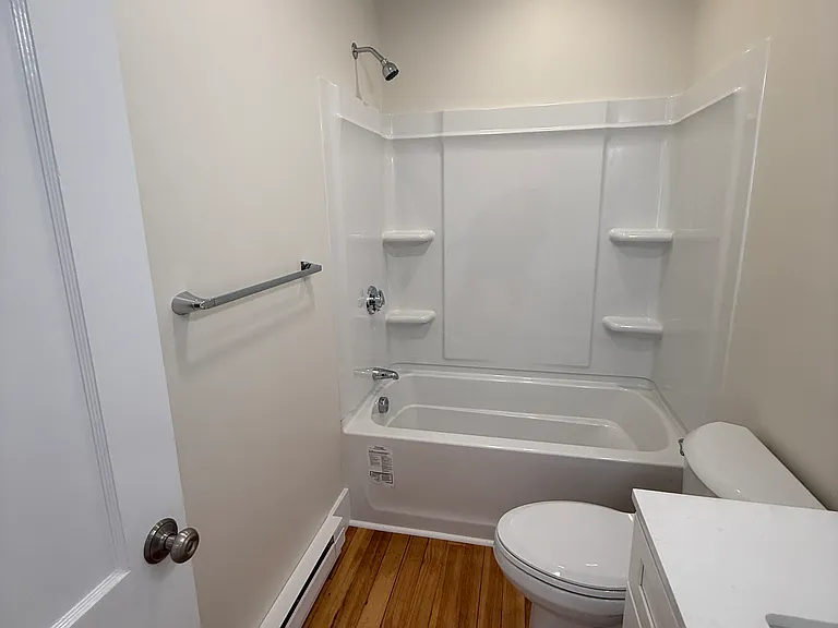 33-35 Leach St #1 — Photo 20