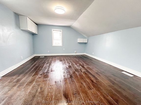 5th image of 485 Birchmount Rd