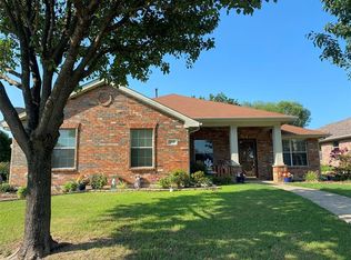 114 Forest Creek Ln, Terrell, TX
