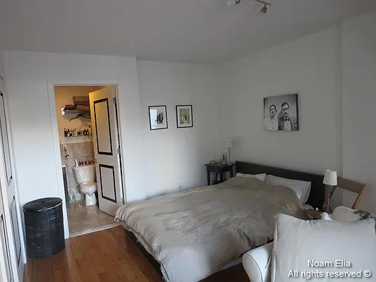 Rented by Noam T Elia, LREB | media 1