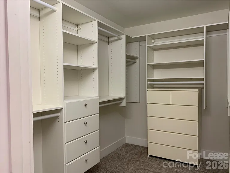 505 E 6th St #1305 — Photo 22