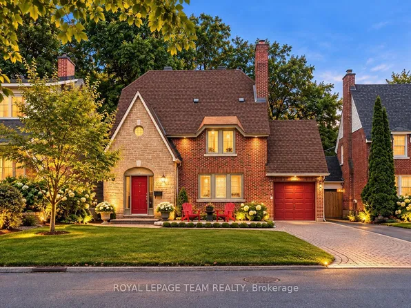 170 Acacia Ave, Ottawa, ON K1M 0R3