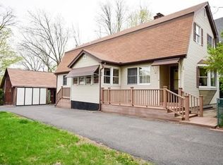 46 Hastings St, Chicopee, MA 01020