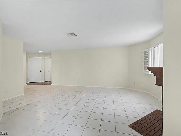 6885 Tamarus St #101 — Photo 12