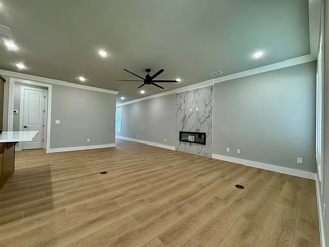 1700 Jensen Ave — Photo 8