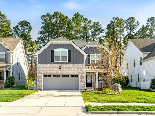 1301 Elliott Ridge Ln, Morrisville, NC 27560