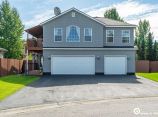 3520 Hollyberry Cir, Anchorage, AK 99507