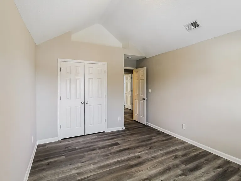 4341 Ward Bluff Ct — Photo 15
