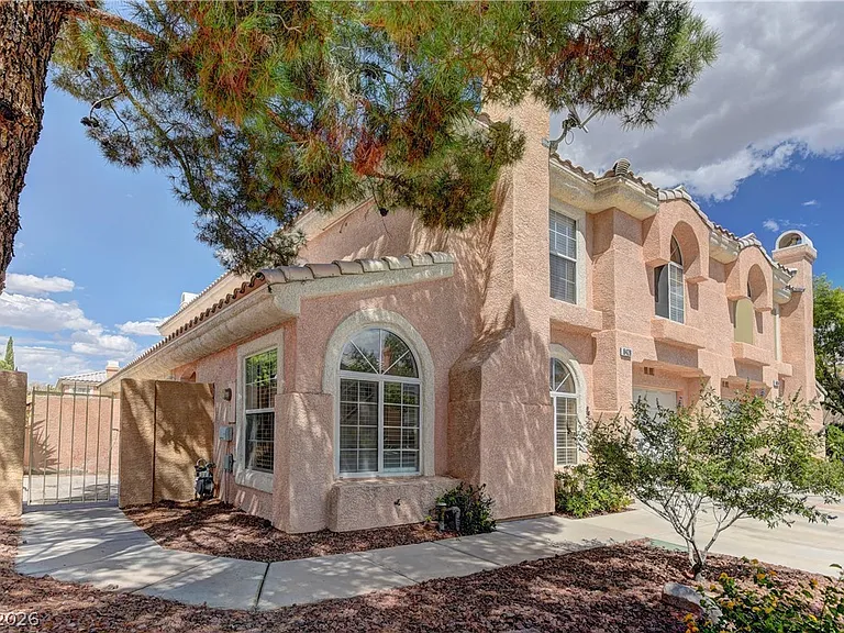 8428 Majestic View Ave — Photo 2