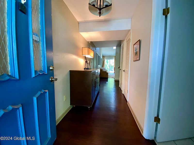 4th image of 48 Marsdale Court