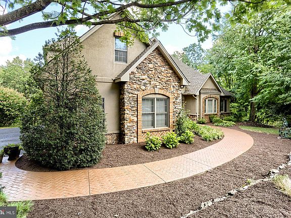 2nd image of 21 Westwind Dr