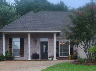 164 Navajo Cir, Clinton, MS 39056