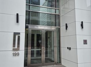 199 W Slater St #1704, Ottawa, ON K1P 0C8