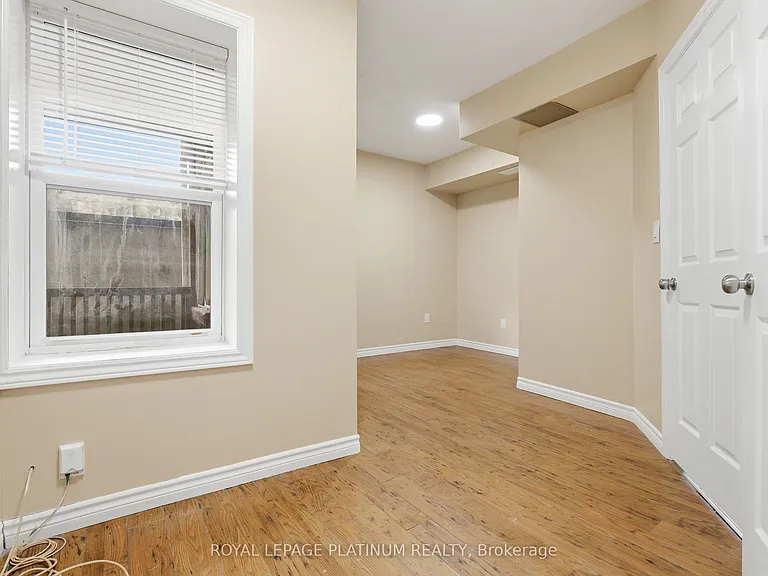 120 Sherman Ave S #7 — Photo 9