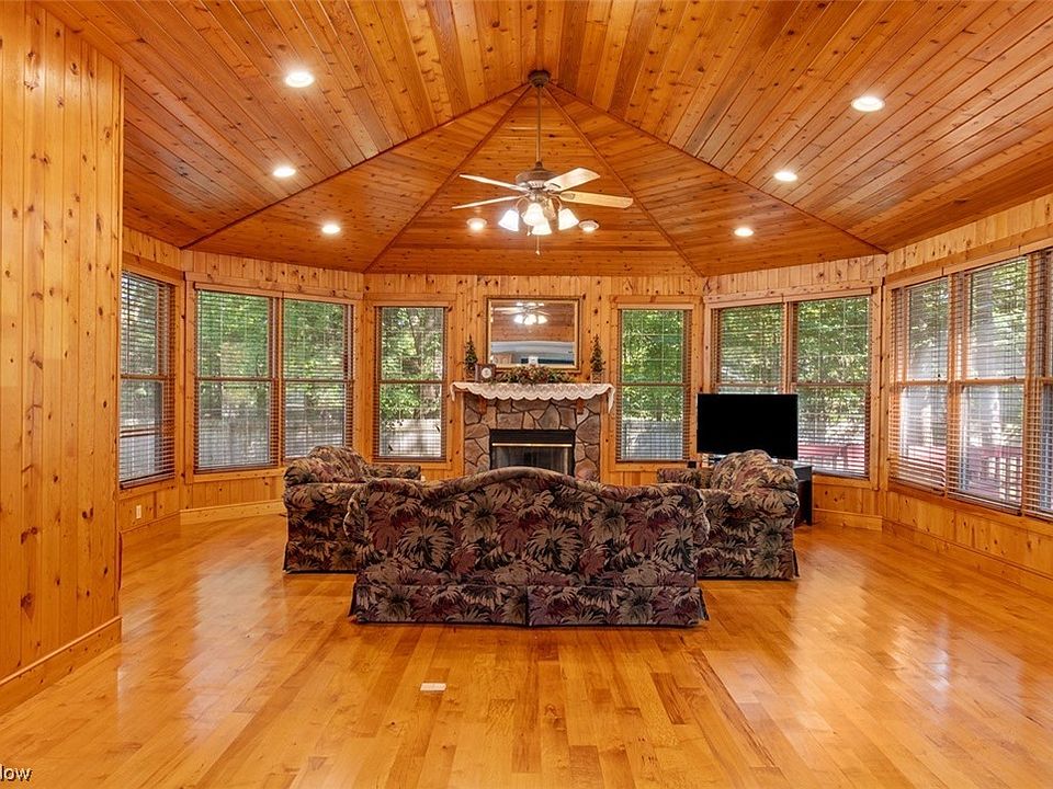 4029 Canterbury Rd, North Olmsted, OH 44070 Zillow