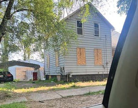 2nd image of 321 Reed St