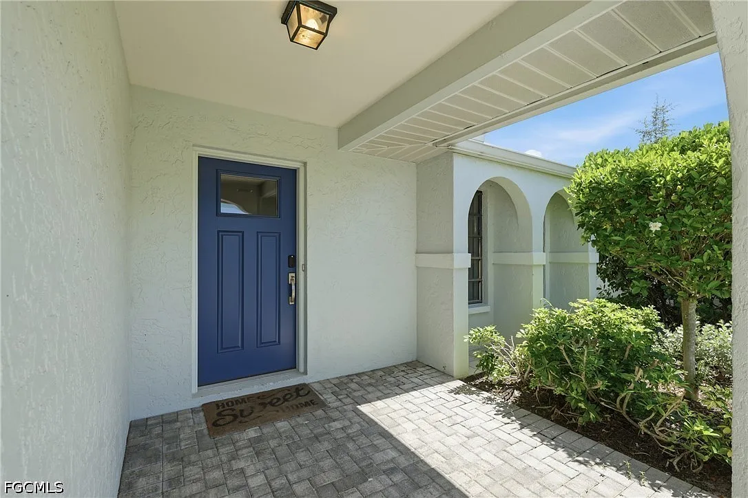 3 bed, 2.0 bath, 1432 sqft, $11,000 — Photo 3