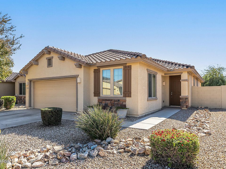 1st image of 12125 W DESERT Lane