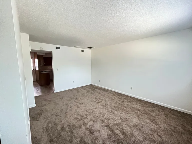4805 Little River Rd #4 — Photo 12