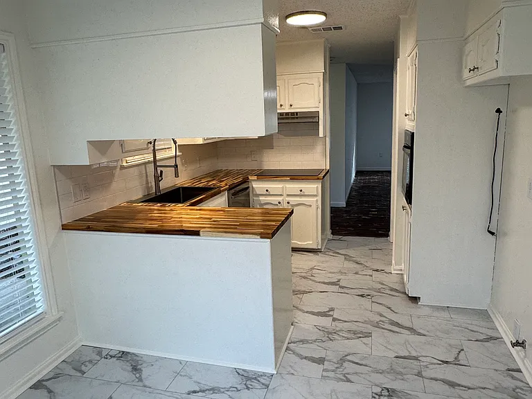 1413 Briarhurst Dr — Photo 20