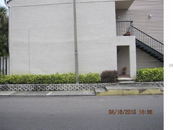 3rd image of 7881 Niagara Ave