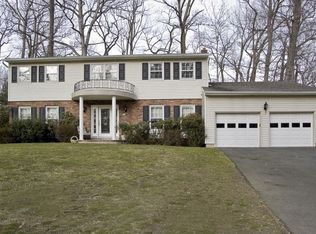 30 Pondview Rd, Morris Plains, NJ 07950