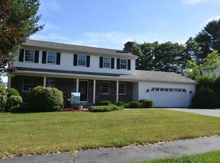 27 Golden Dr, Easthampton, MA 01027