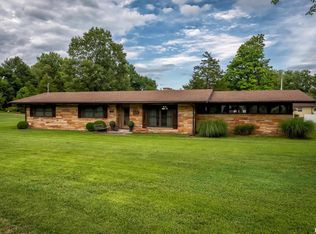 209 Boswell Rd, Marion, IL 62959