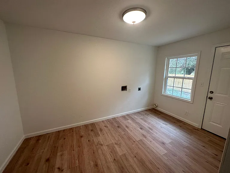 8234 Bluebonnet Dr — Photo 5