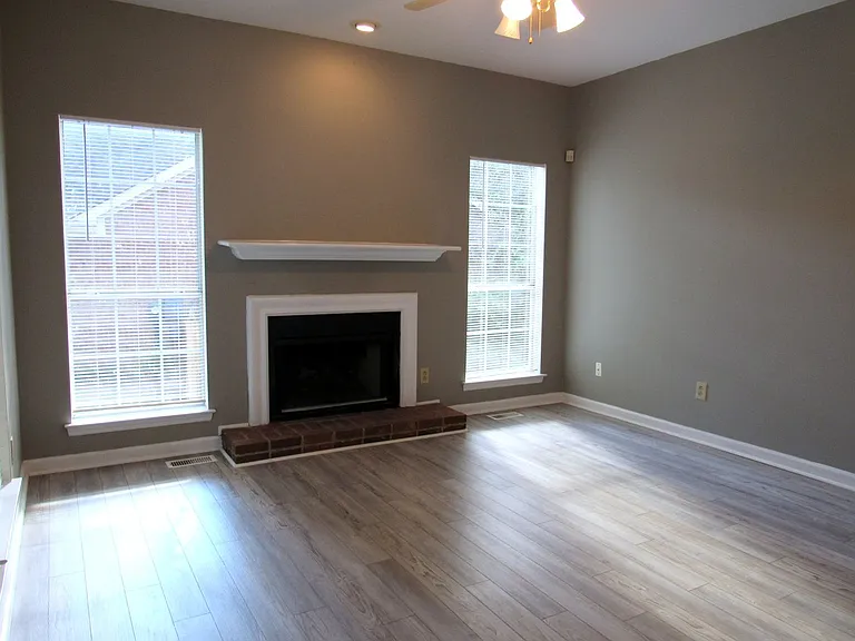 3061 Liberty Hills Dr — Photo 9