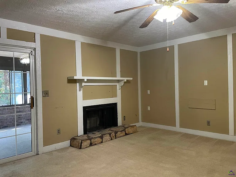 112 Countrywood Trl — Photo 4