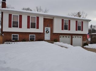 936 Countryridge Ln, Cincinnati, OH 45233