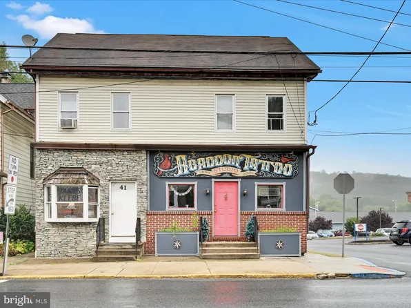 41-43 S Tulpehocken St, Pine Grove, PA 17963