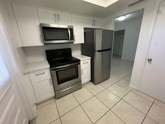 5th image of 3501 Tyler St APT 103