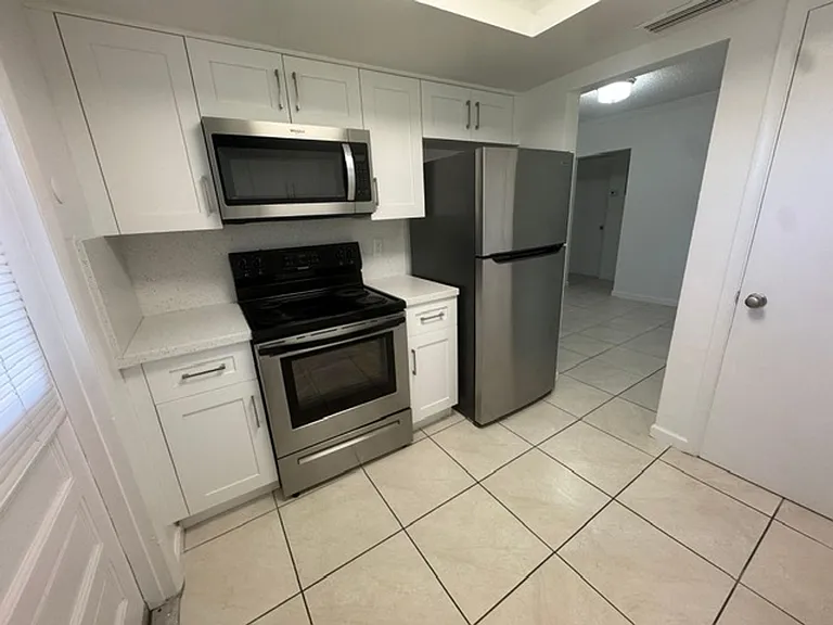 3501 Tyler St Hollywood, FL 33021 — Photo 5