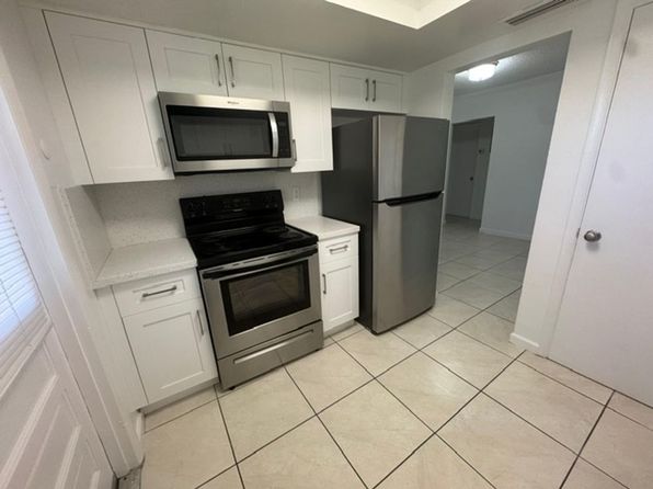 3501 Tyler St APT 215