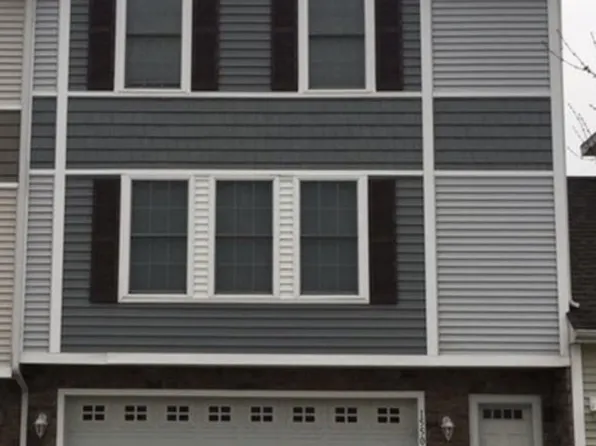 4303 154th St, Urbandale, IA 50323