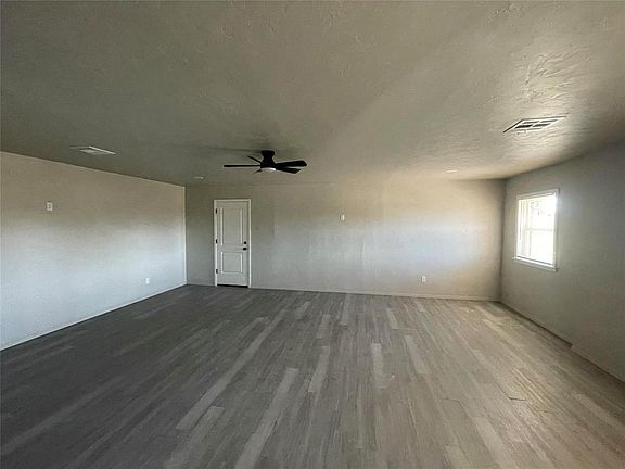 3rd image of 22565 Gaddy Rd