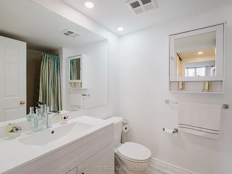 270 Davis Dr #209 — Photo 20