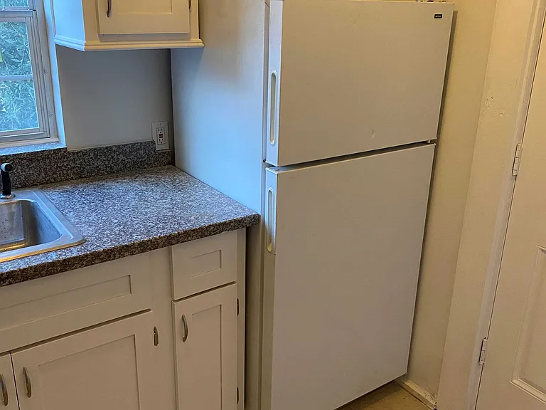 304 Welch St #1 — Photo 7