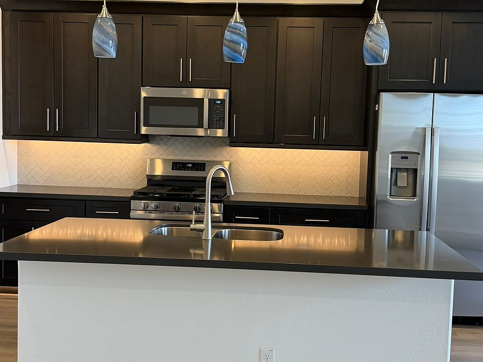 Just updated! New Kitchen pendant lights.