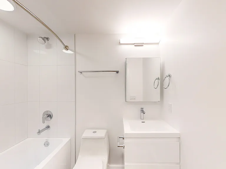 3097 Washington St #27 — Photo 11