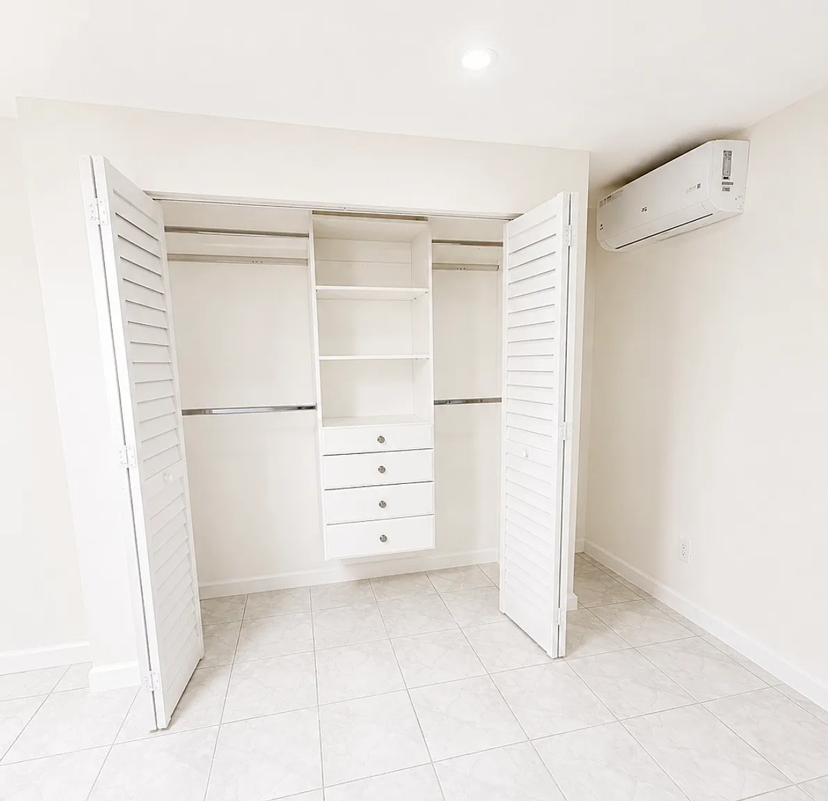 600 NW 108th St — Photo 4