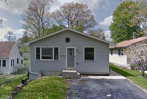 2nd image of 412 Forest Glen Dr