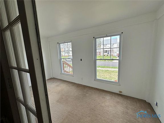 4th image of 2807 Oak Grove Pl