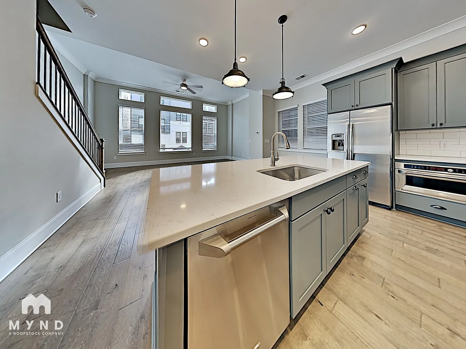 3 bed, 3.0 bath, 2074 sqft, $3,795 — Photo 2