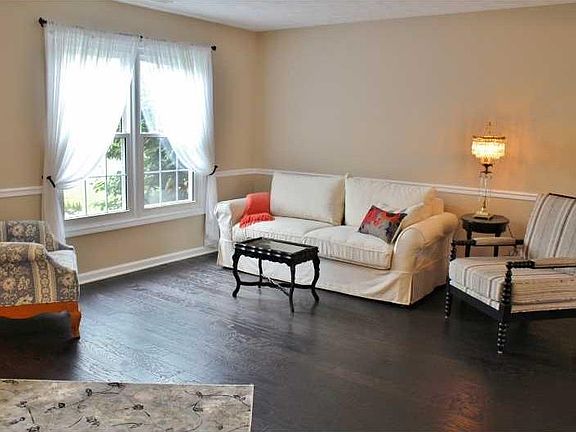 3rd image of 4959 Bentbrook Dr