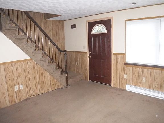 2nd image of 524 Clarkson Ave #524